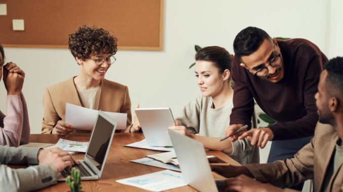 Best Online Project Management Classes (PMP/Agile) for European Tech Hubs